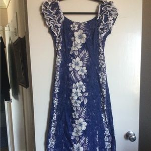 Long Hawaiian dress/ Hawaiian mumu. XS